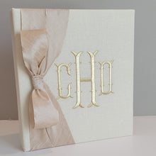Load image into Gallery viewer, Wedding Memory Book - Ivory Linen (w/ SILK Bow)